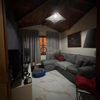 Casa em condomínio